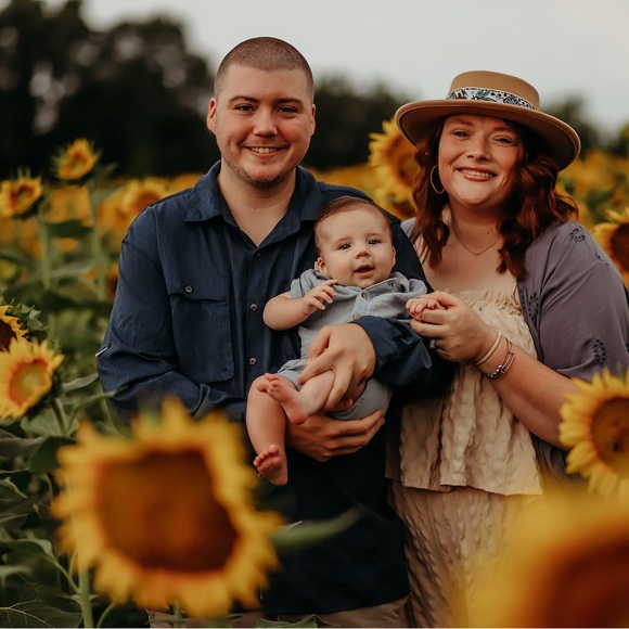 Meet your Posher, Taylor brooke - Picture 1 of 1